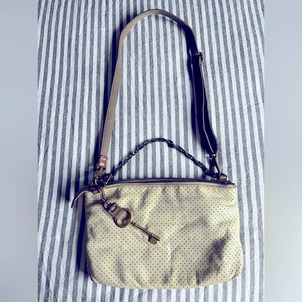 Fossil brown and off white leather crossbody purse - lots of compartments. - Picture 2 of 6